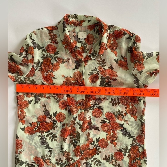 A New Day Women’s Sheer Shirt M Button Up Long Sleeves Floral Vines Lagenlook - Picture 8 of 9